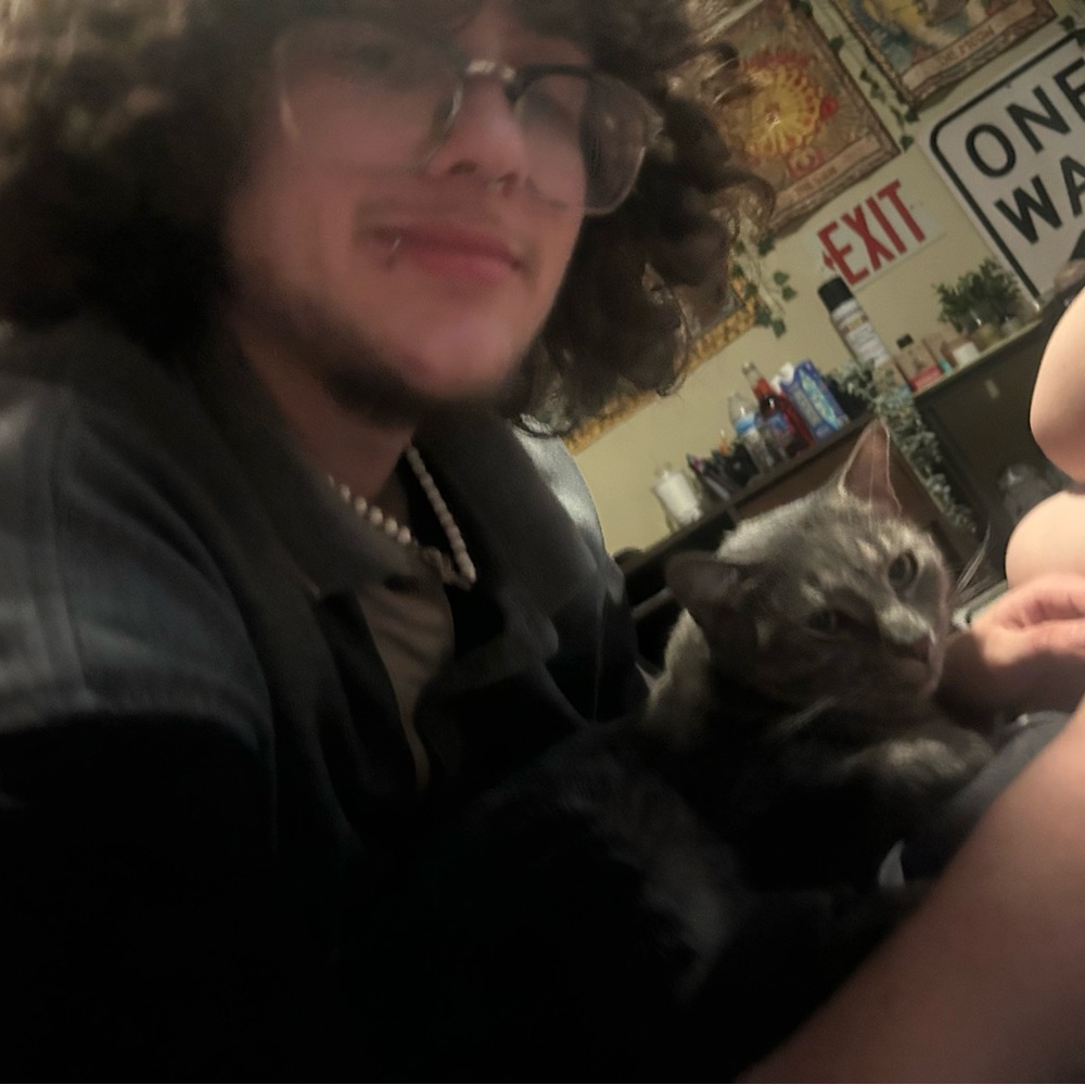 Meet your Posher, Emett